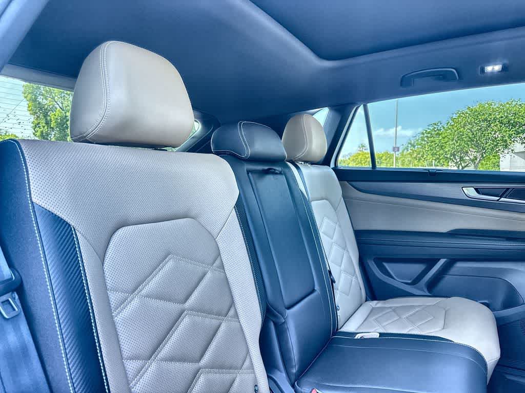 2026 Volkswagen Atlas Cross Sport 2.0T SE w/Technology