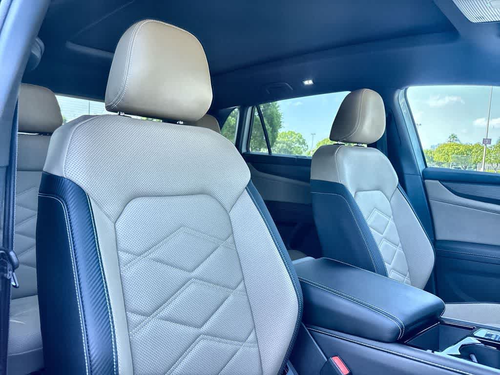 2026 Volkswagen Atlas Cross Sport 2.0T SE w/Technology