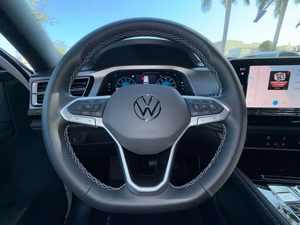 2026 Volkswagen Atlas Cross Sport 2.0T SE w/Technology