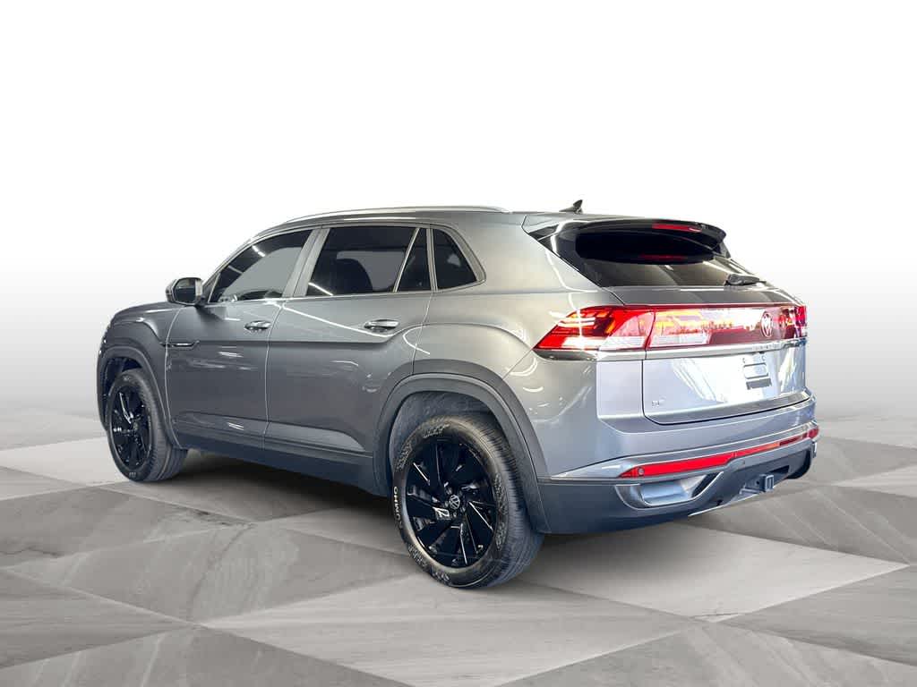 2024 Volkswagen Atlas Cross Sport 2.0T SE w/Technology