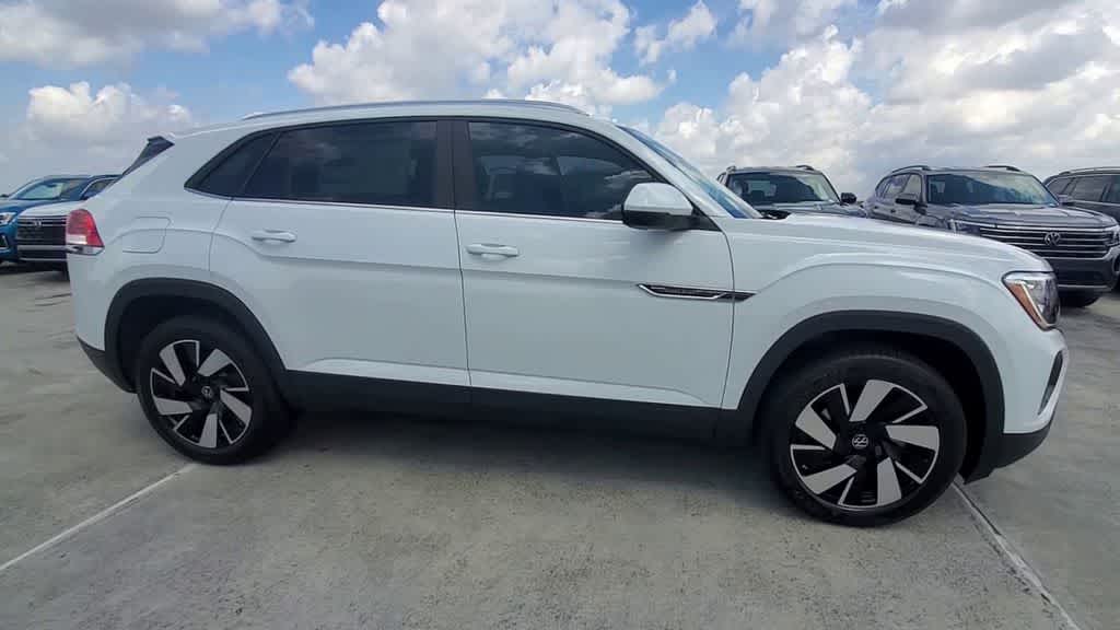 2024 Volkswagen Atlas Cross Sport 2.0T SE w/Technology