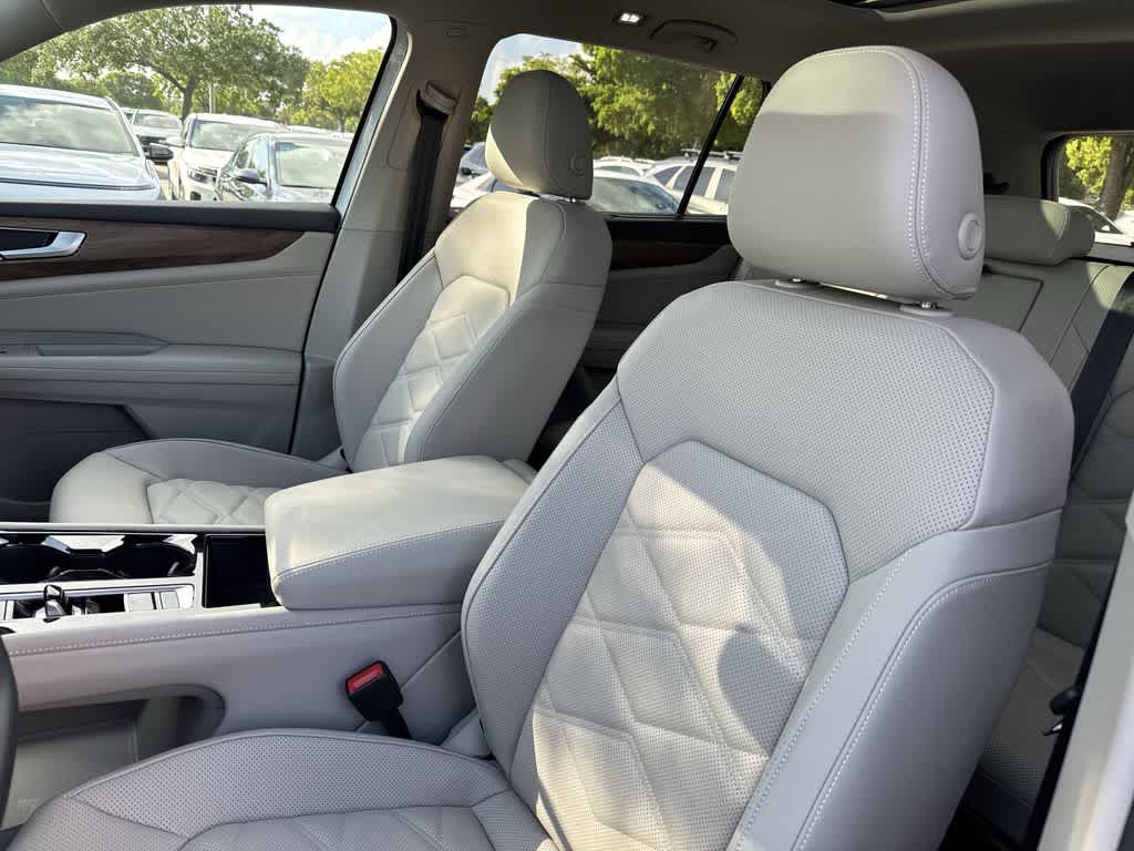 2026 Volkswagen Atlas 2.0T SE w/Technology