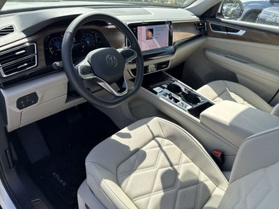 2026 Volkswagen Atlas 2.0T SE w/Technology