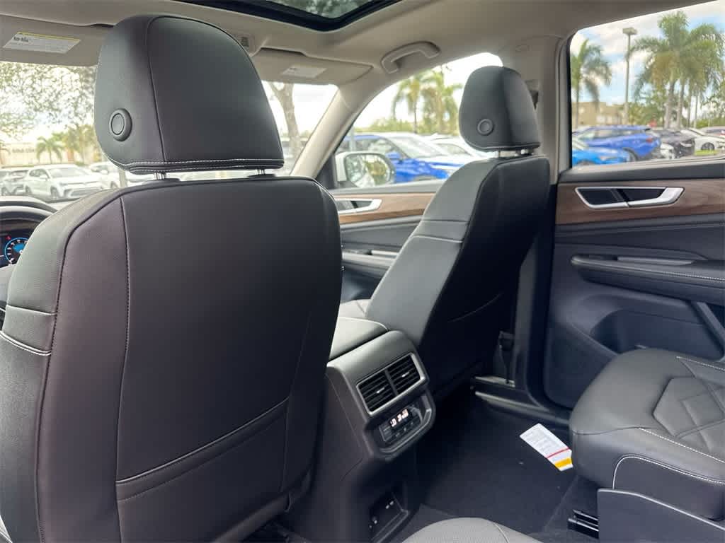 2026 Volkswagen Atlas 2.0T SE w/Technology