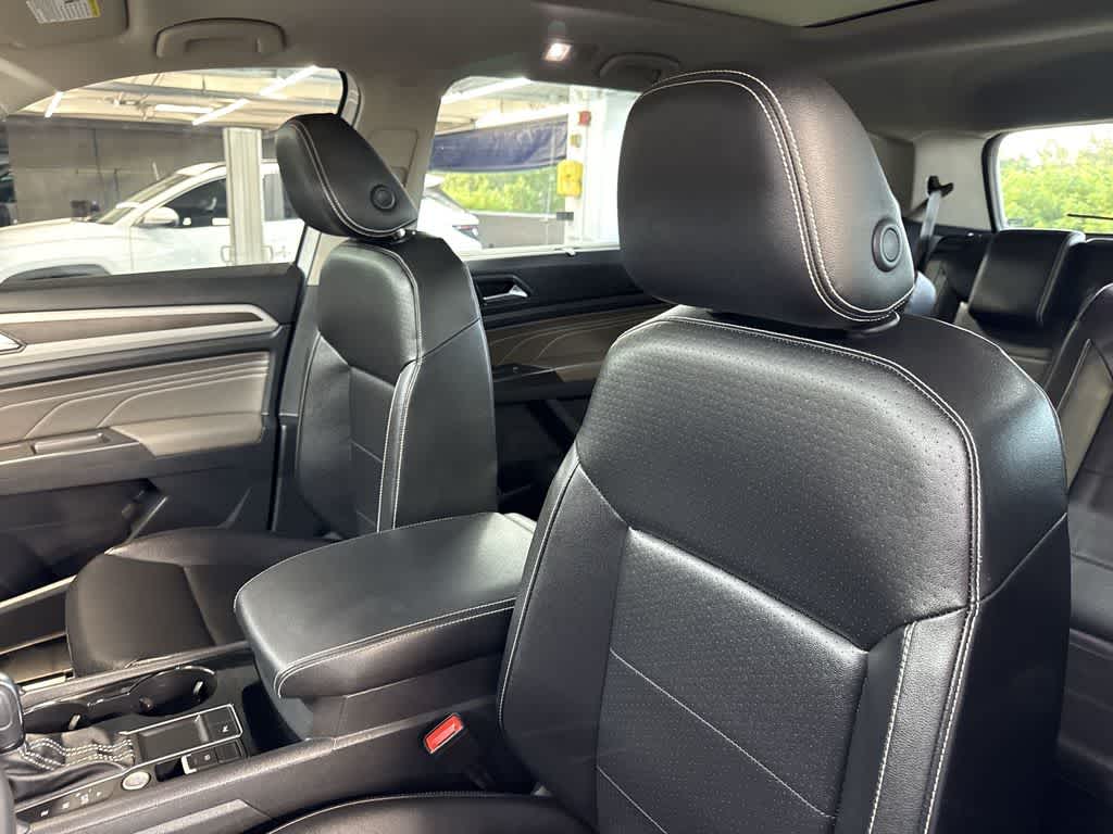 2022 Volkswagen Atlas 3.6L V6 SE w/Technology
