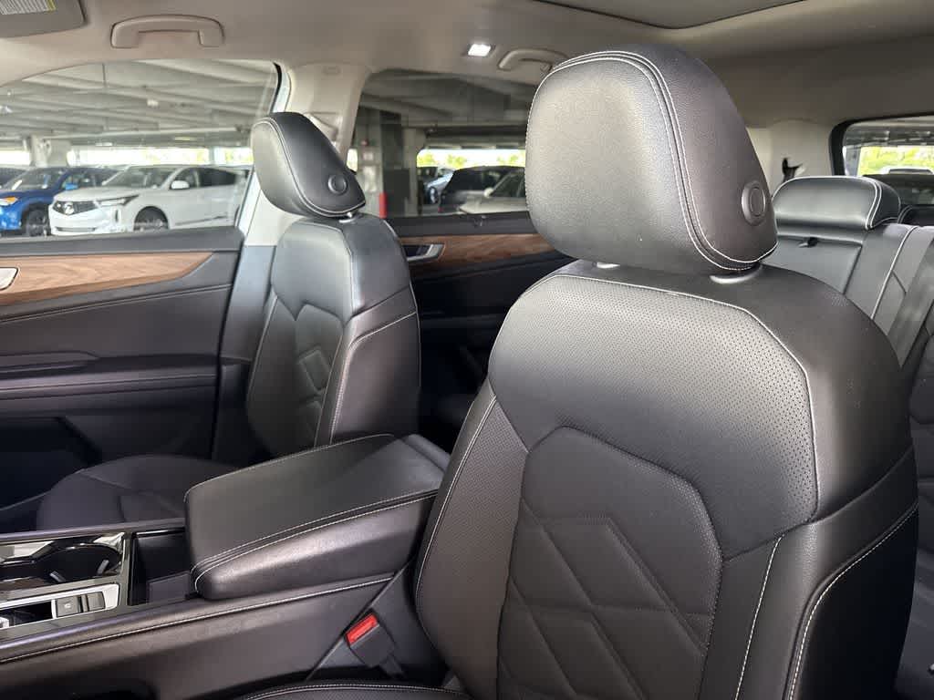 2024 Volkswagen Atlas 2.0T SE w/Technology