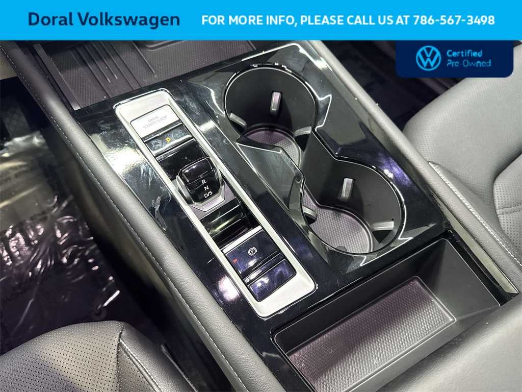2025 Volkswagen Atlas 2.0T SE w/Technology