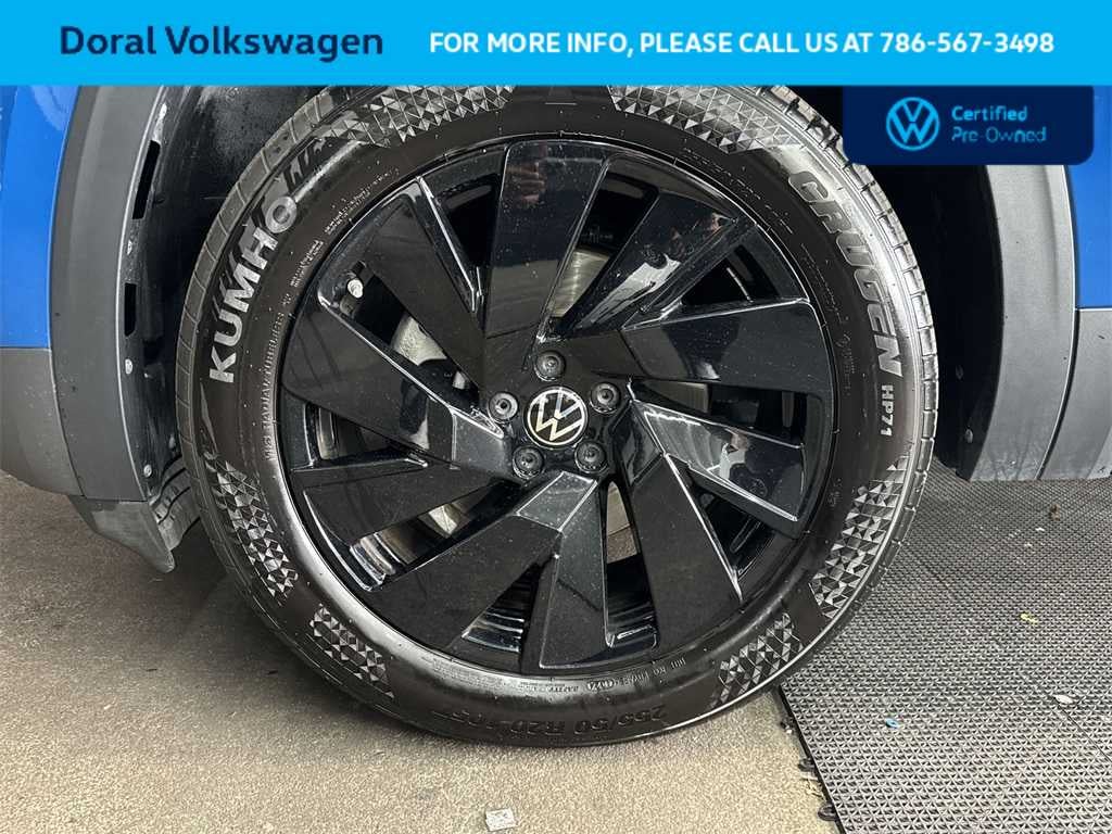 2025 Volkswagen Atlas 2.0T SE w/Technology