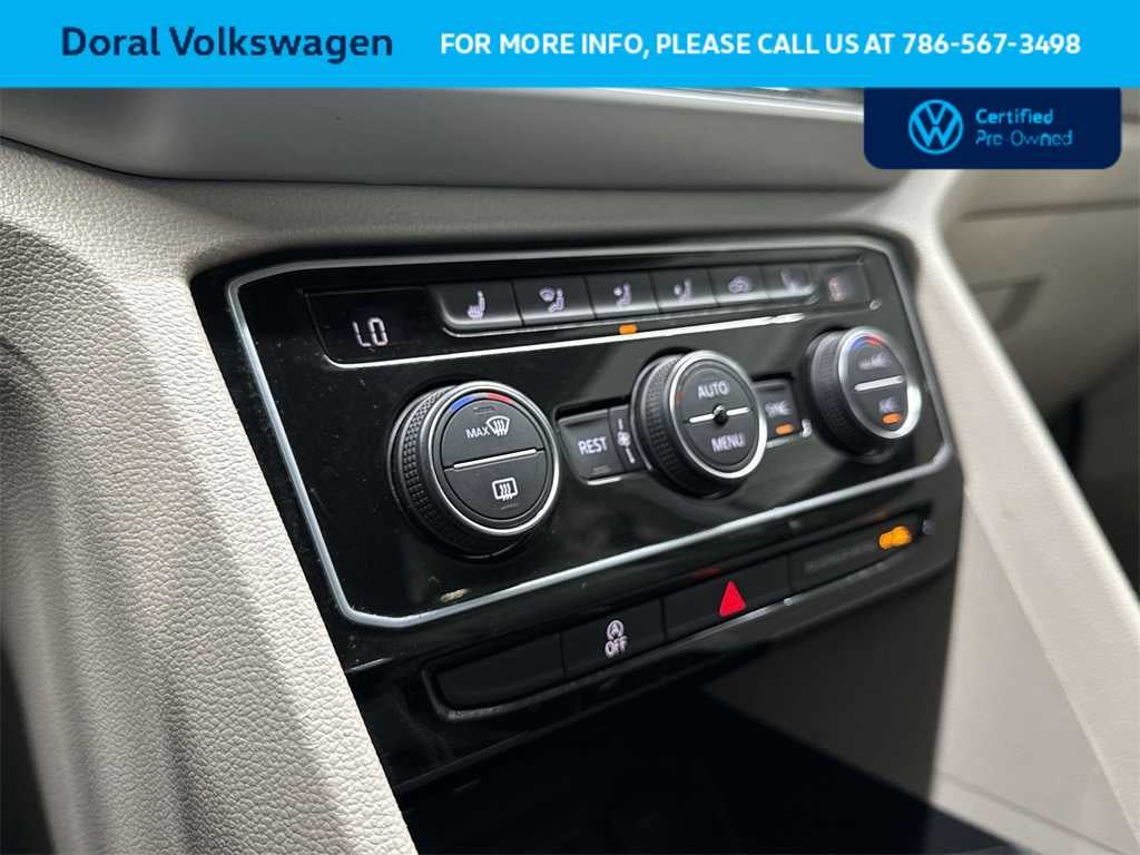 2022 Volkswagen Atlas 3.6L V6 SE w/Technology