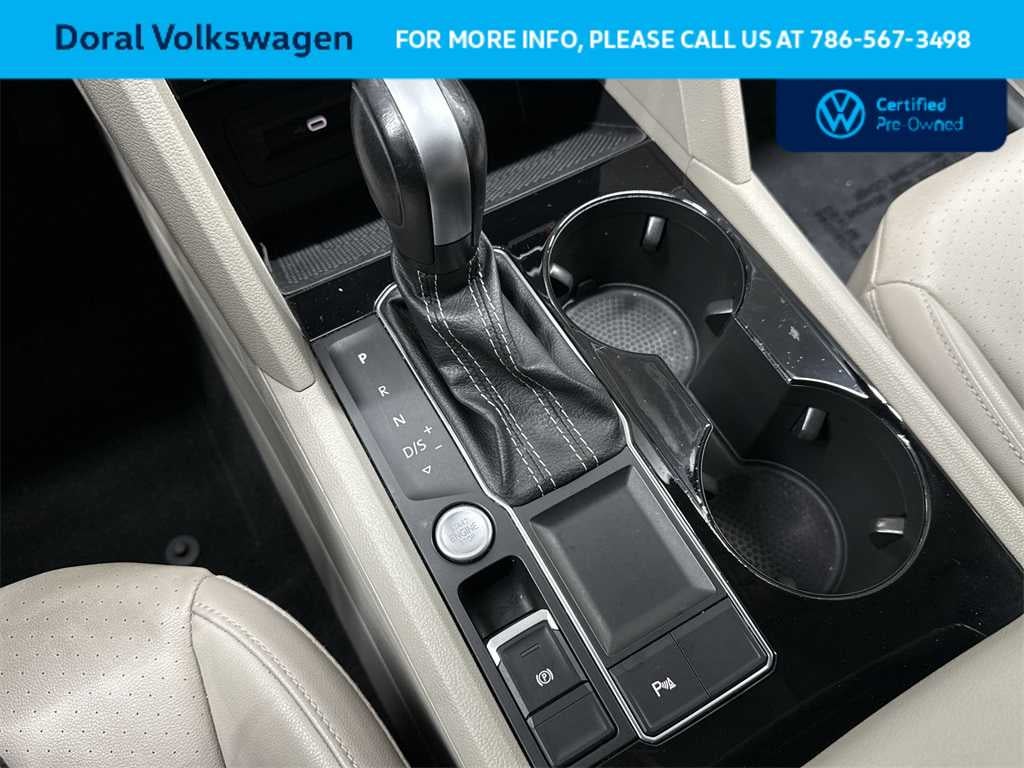 2022 Volkswagen Atlas 3.6L V6 SE w/Technology