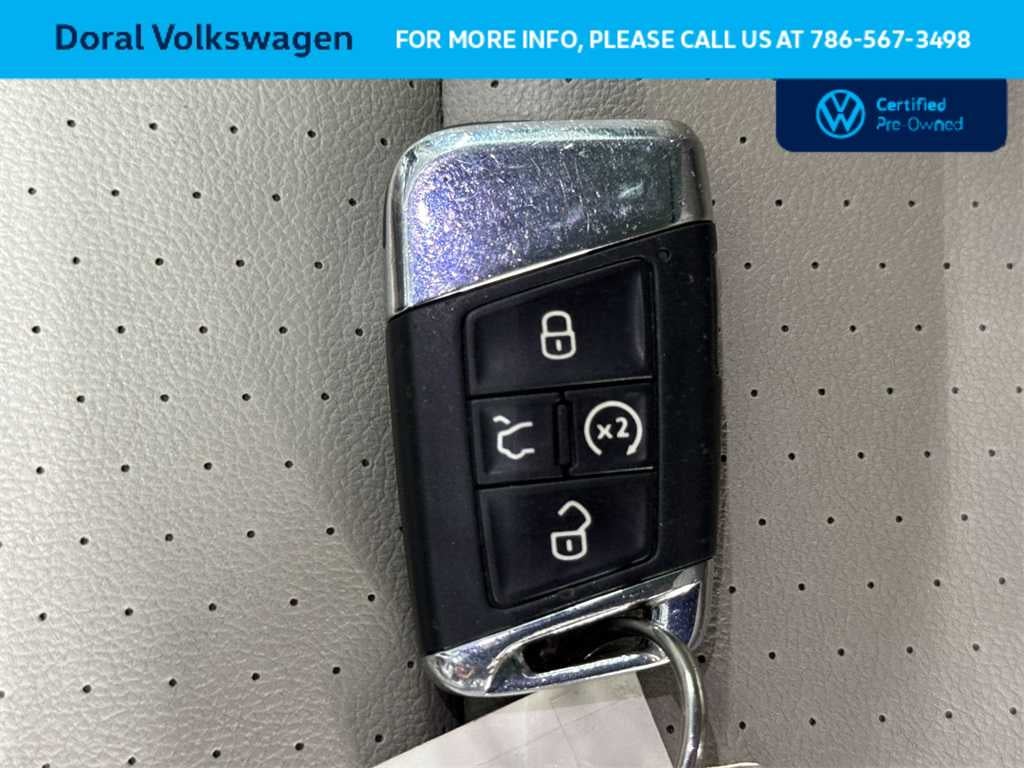 2022 Volkswagen Atlas 3.6L V6 SE w/Technology