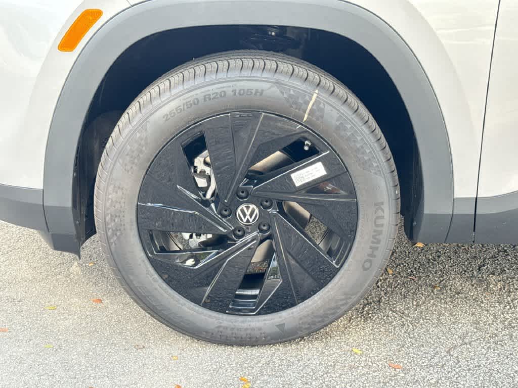 2027 Volkswagen Atlas SE w/Technology
