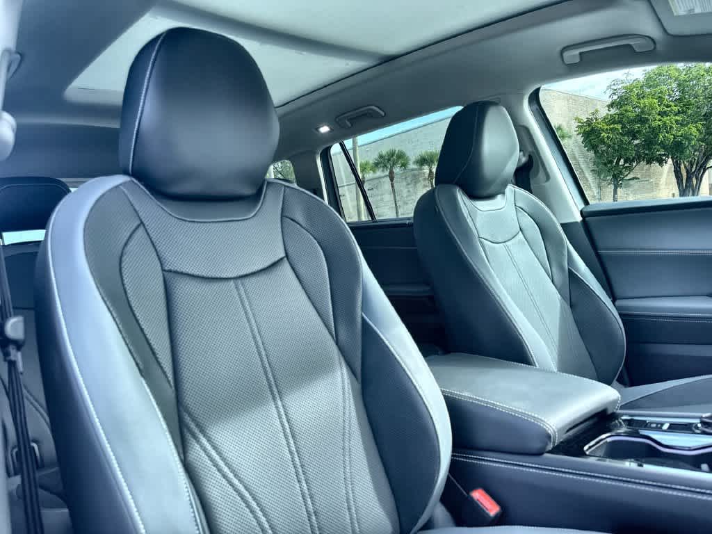 2027 Volkswagen Atlas SE w/Technology