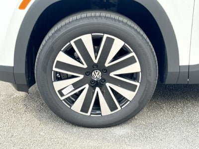 2027 Volkswagen Atlas SE w/Technology
