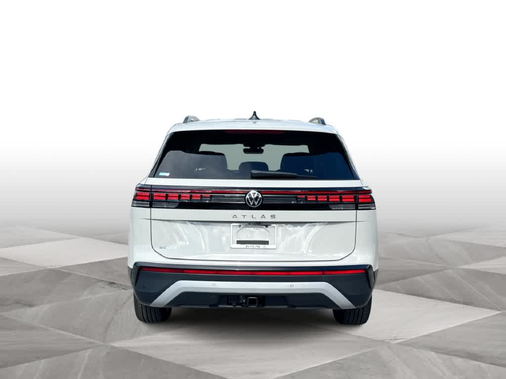 2027 Volkswagen Atlas SE w/Technology