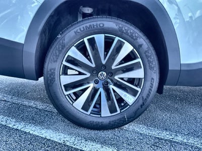 2027 Volkswagen Atlas SE w/Technology