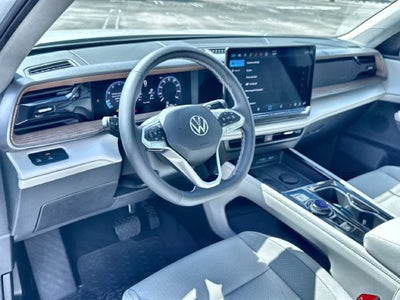 2027 Volkswagen Atlas SE w/Technology