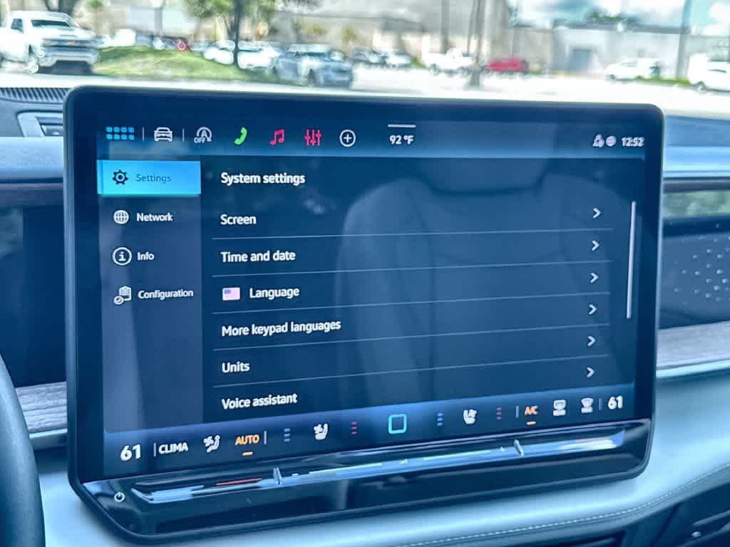 2027 Volkswagen Atlas SE w/Technology