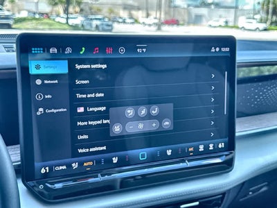 2027 Volkswagen Atlas SE w/Technology