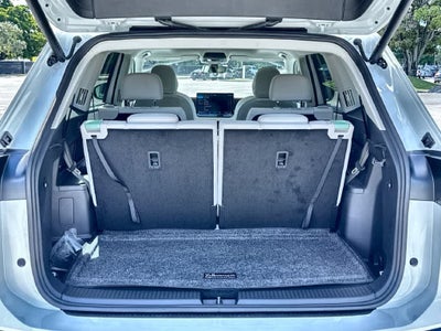 2027 Volkswagen Atlas SE w/Technology