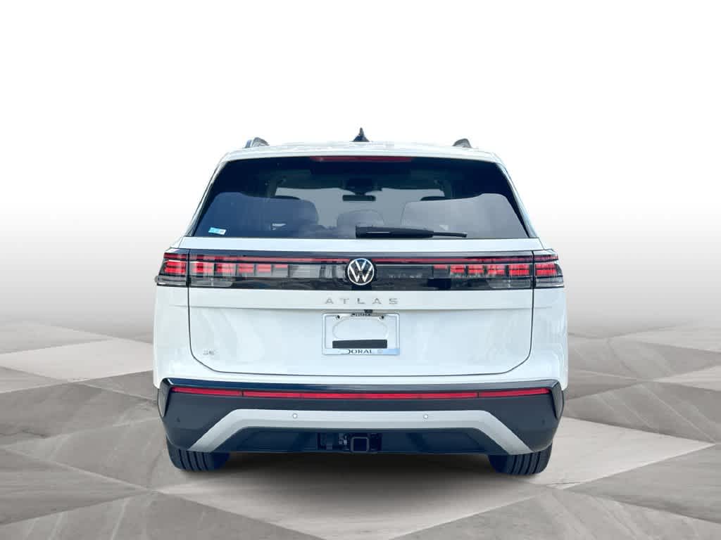 2027 Volkswagen Atlas SE w/Technology