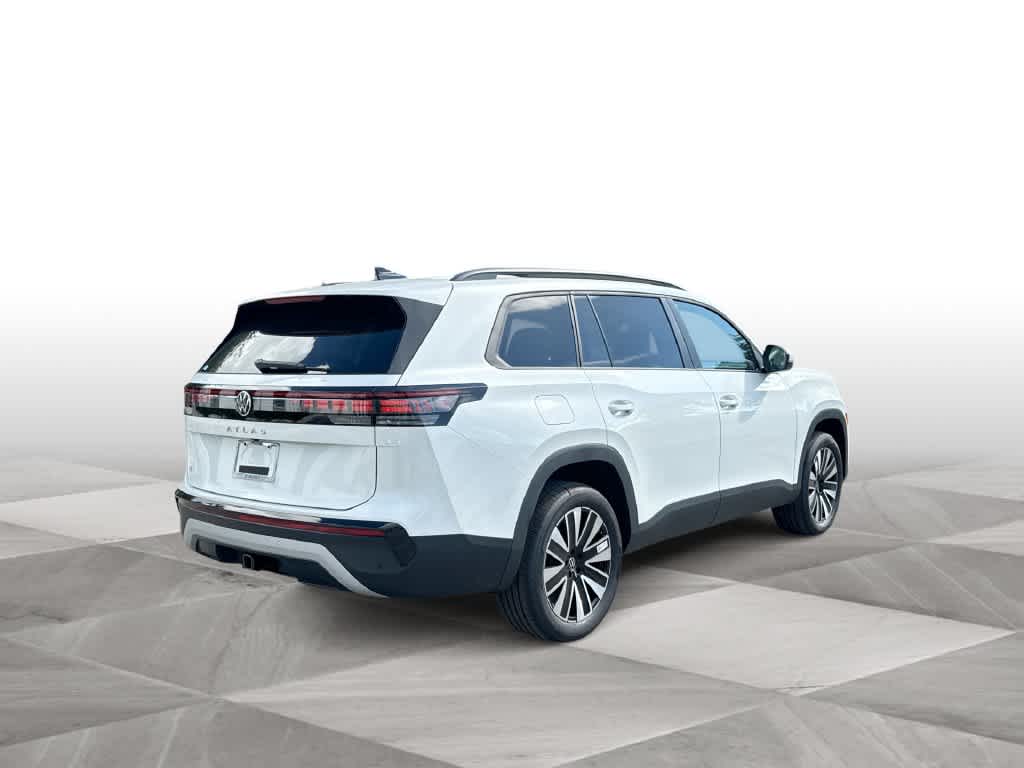 2027 Volkswagen Atlas SE w/Technology
