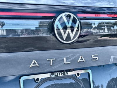 2027 Volkswagen Atlas SE w/Technology