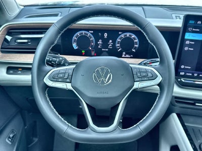 2027 Volkswagen Atlas SE w/Technology