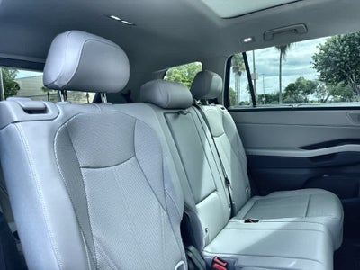 2027 Volkswagen Atlas SE w/Technology