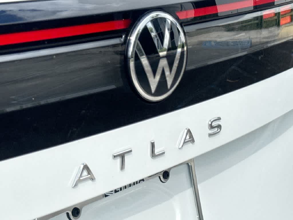 2027 Volkswagen Atlas SE w/Technology