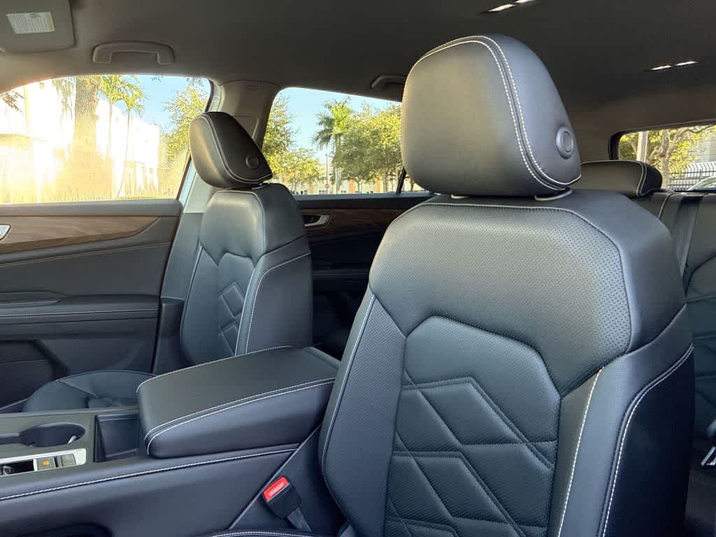 2026 Volkswagen Atlas 2.0T SE