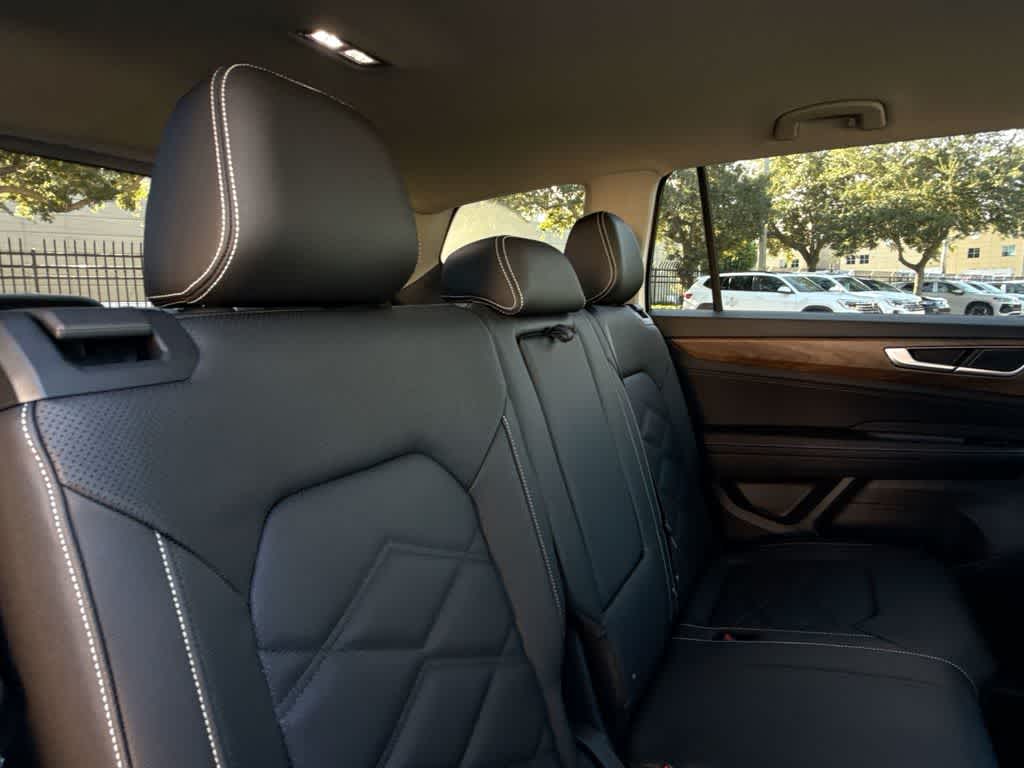 2026 Volkswagen Atlas 2.0T SE