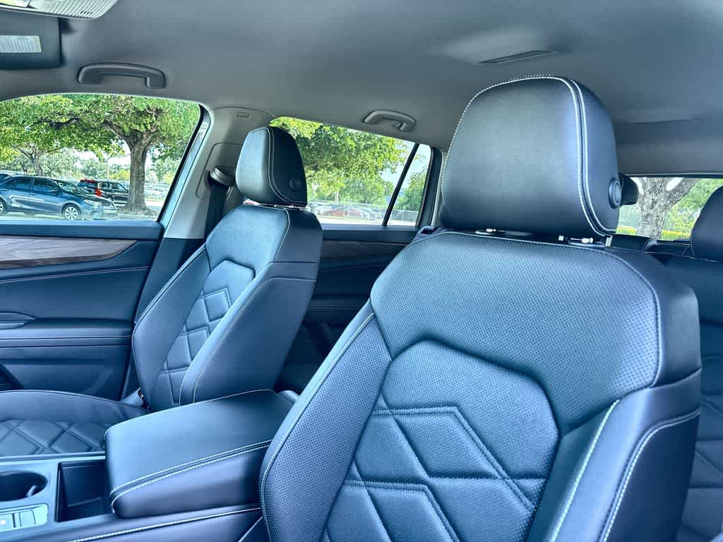 2026 Volkswagen Atlas 2.0T SE