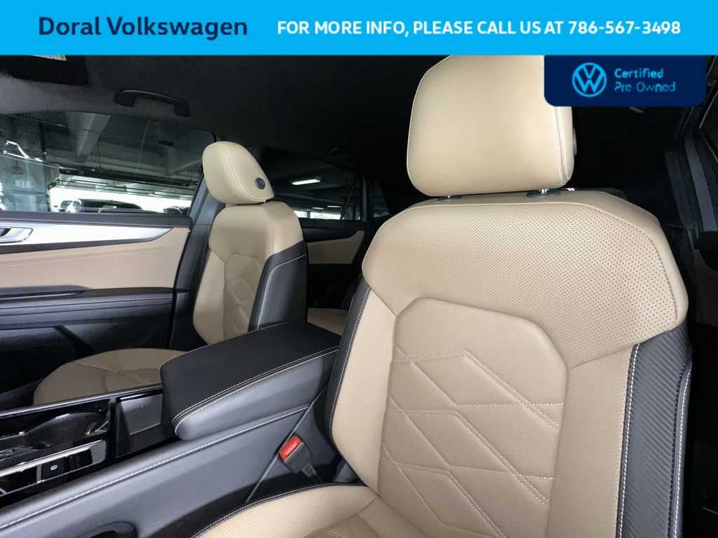 2026 Volkswagen Atlas Cross Sport 2.0T SE w/Technology