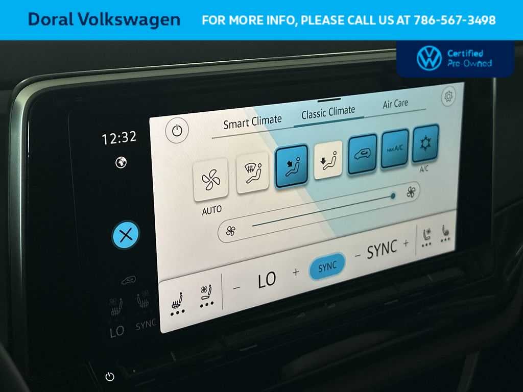 2026 Volkswagen Atlas Cross Sport 2.0T SE w/Technology