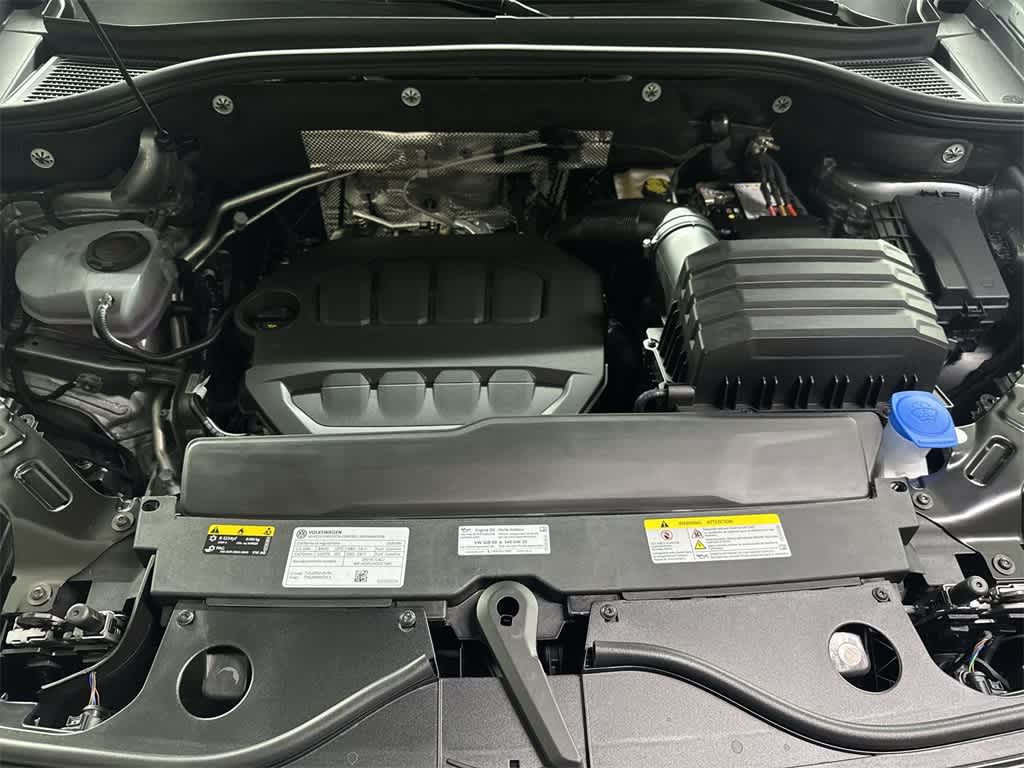 2026 Volkswagen Atlas Cross Sport 2.0T SE w/Technology