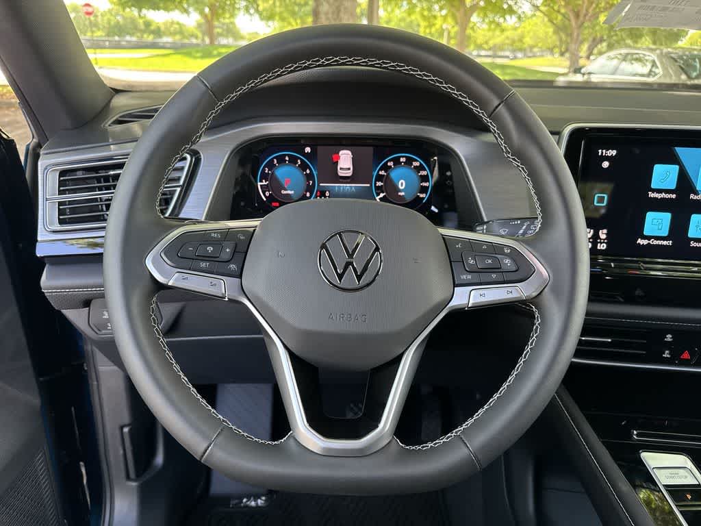 2026 Volkswagen Atlas Cross Sport 2.0T SE w/Technology
