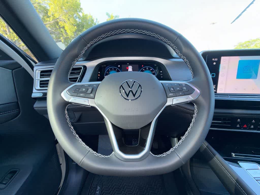 2026 Volkswagen Atlas Cross Sport 2.0T SE w/Technology