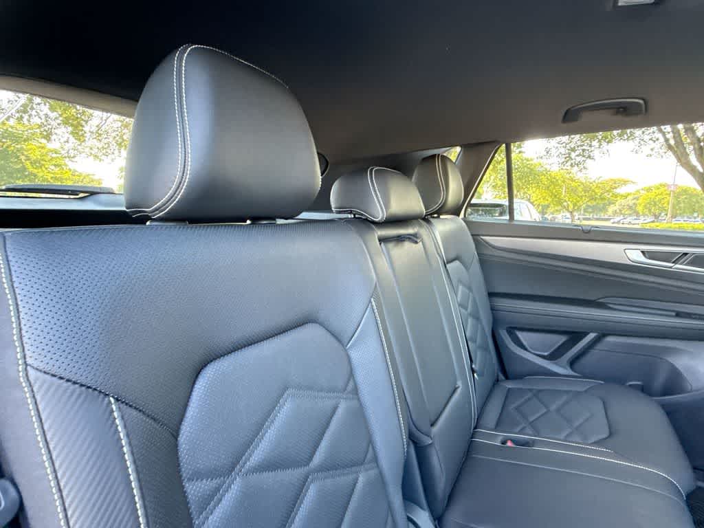 2026 Volkswagen Atlas Cross Sport 2.0T SE w/Technology