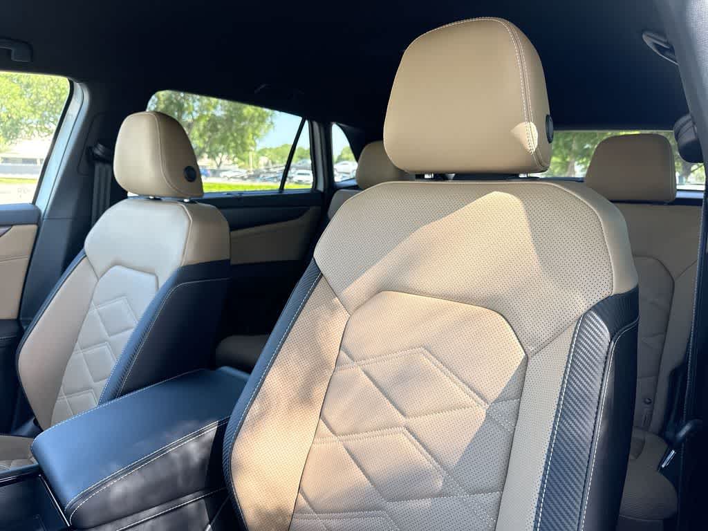 2026 Volkswagen Atlas Cross Sport 2.0T SE w/Technology