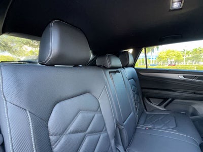 2026 Volkswagen Atlas Cross Sport 2.0T SE w/Technology