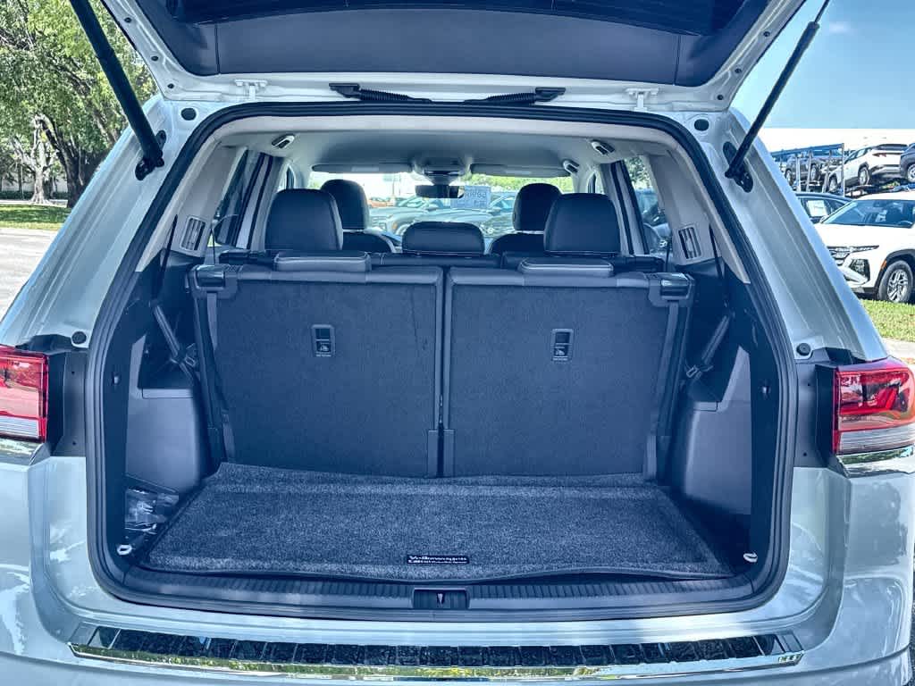 2026 Volkswagen Atlas Cross Sport 2.0T SE w/Technology