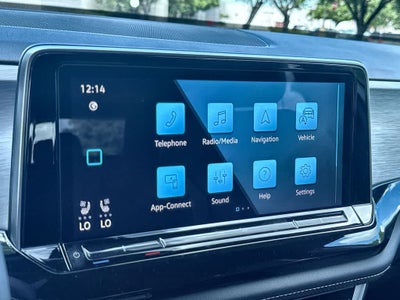 2026 Volkswagen Atlas Cross Sport 2.0T SE w/Technology