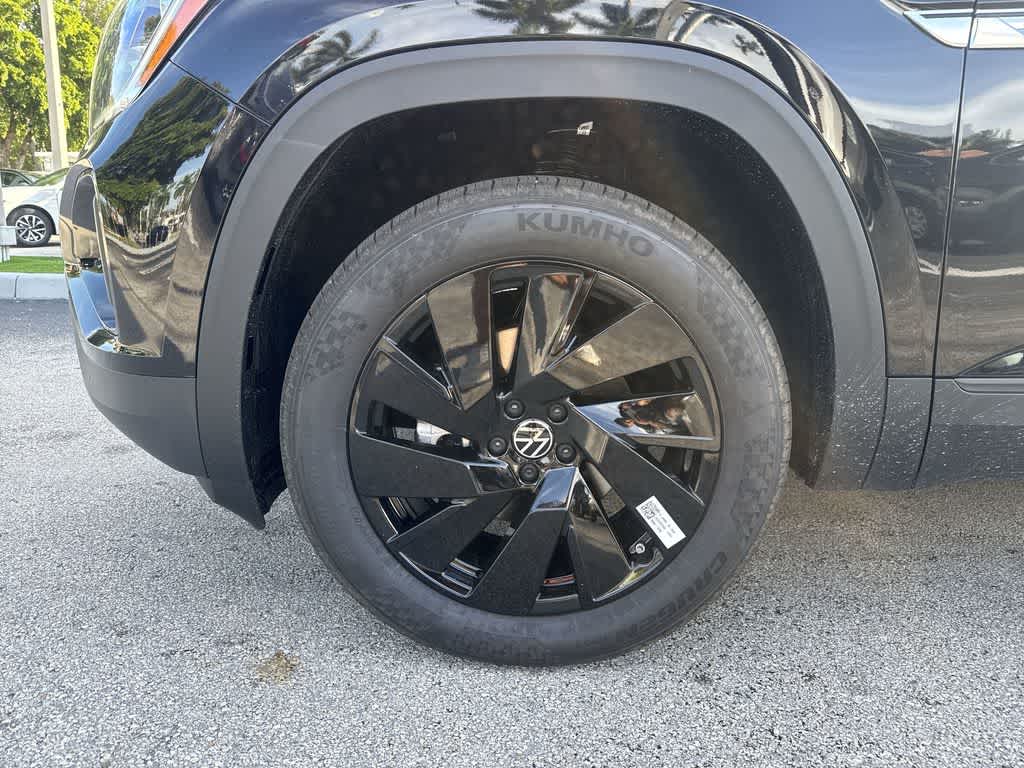 2026 Volkswagen Atlas Cross Sport 2.0T SE w/Technology