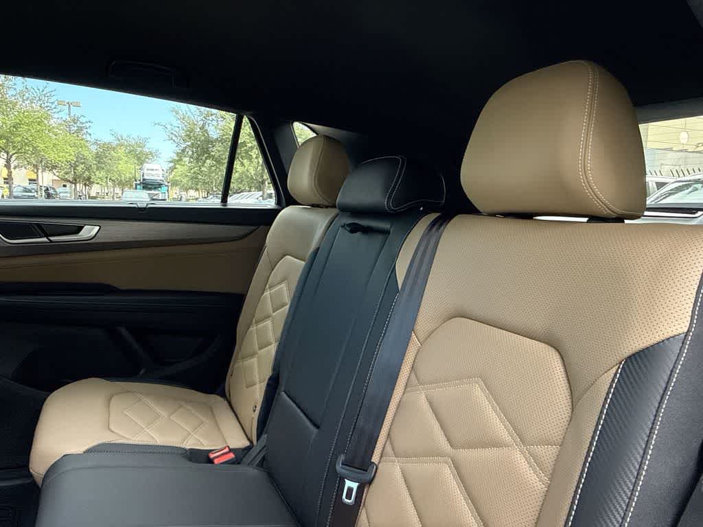 2026 Volkswagen Atlas Cross Sport 2.0T SE w/Technology