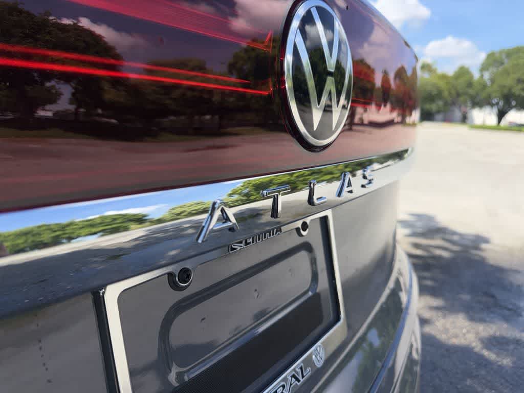 2026 Volkswagen Atlas Cross Sport 2.0T SE w/Technology