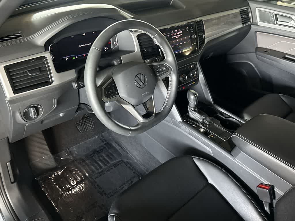 2023 Volkswagen Atlas Cross Sport 2.0T SE w/Technology