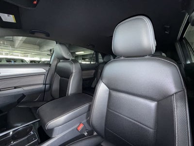 2023 Volkswagen Atlas Cross Sport 2.0T SE w/Technology