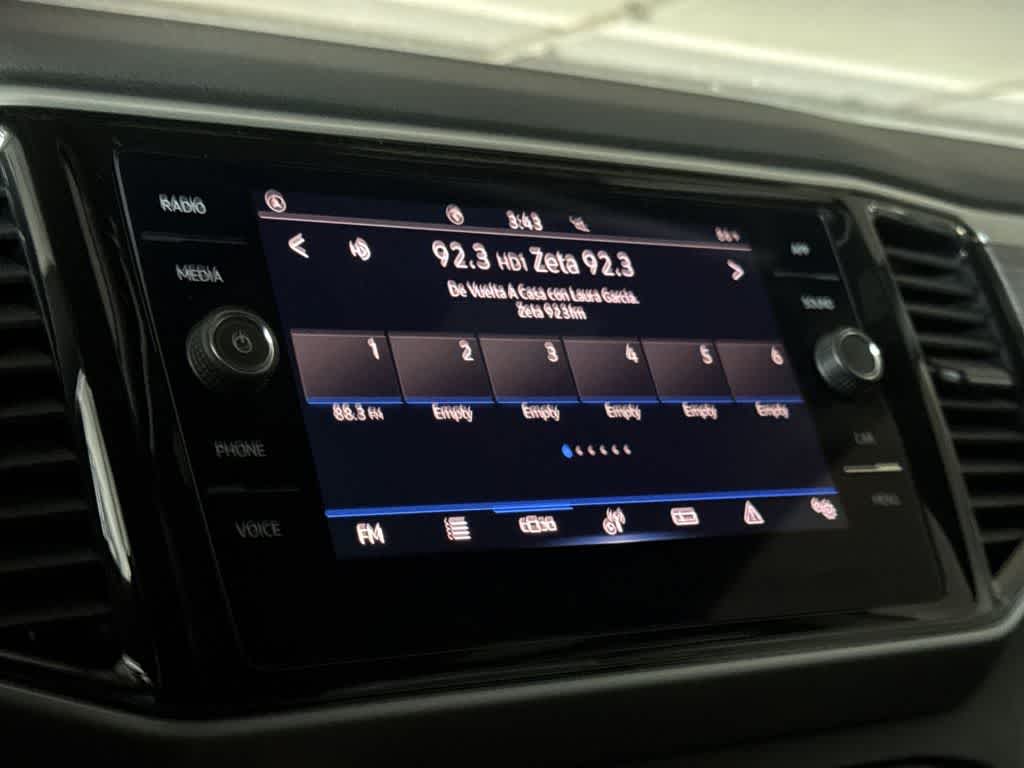 2023 Volkswagen Atlas Cross Sport 2.0T SE w/Technology