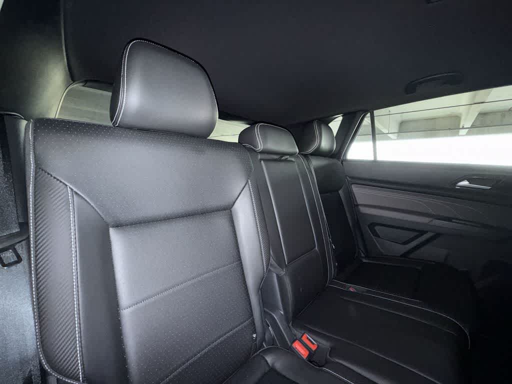 2023 Volkswagen Atlas Cross Sport 2.0T SE w/Technology